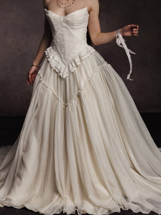 Rue De Seine Dresses & Skirts - Rue De Seine Aimery Wedding Gown Size 14 (US10)